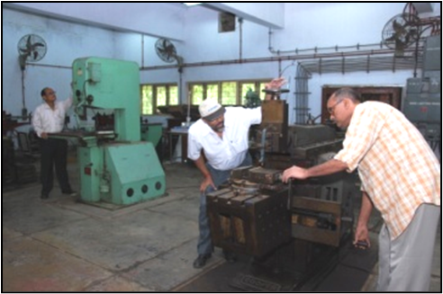 WRIC mechanical workshop team inspecting machinery